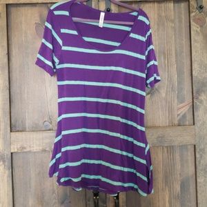Lularoe Medium Perfect Tee